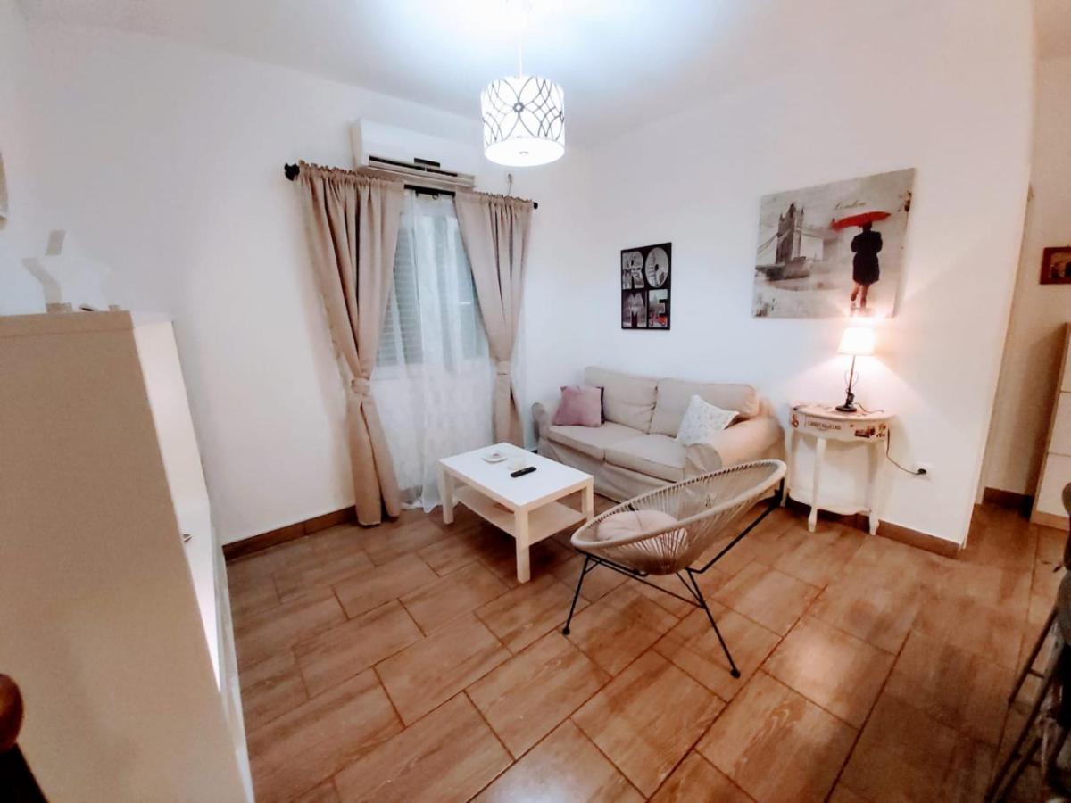 Studio Apartmant Leona With Parking Place Spalato Esterno foto