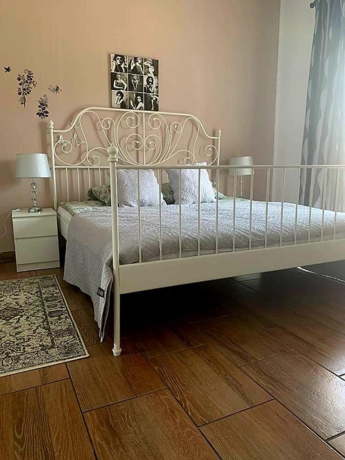 Studio Apartmant Leona With Parking Place Spalato Esterno foto