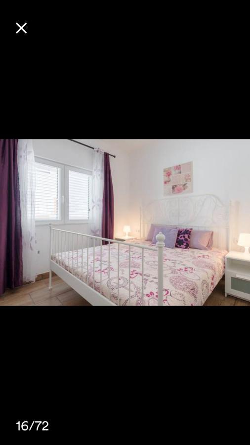 Studio Apartmant Leona With Parking Place Spalato Esterno foto