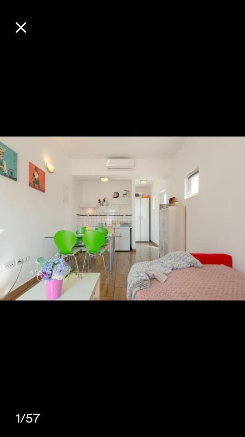 Studio Apartmant Leona With Parking Place Spalato Esterno foto