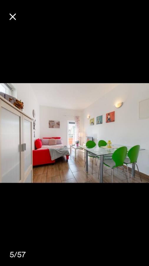 Studio Apartmant Leona With Parking Place Spalato Esterno foto